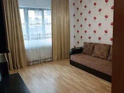 Garsoniera de inchiriere in Sector 6 Bucuresti cu canapea